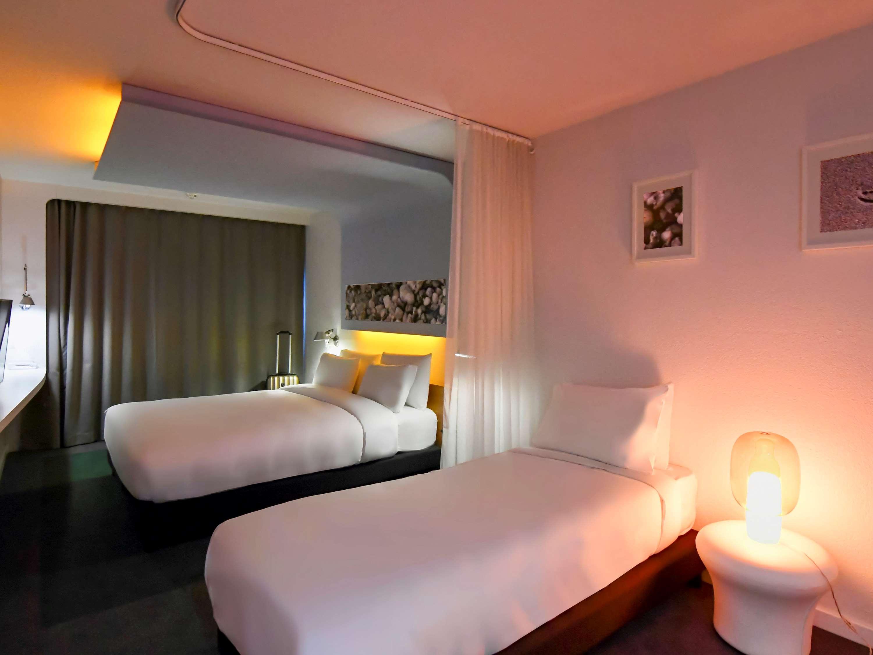Mercure Nantes Centre Gare Exterior photo