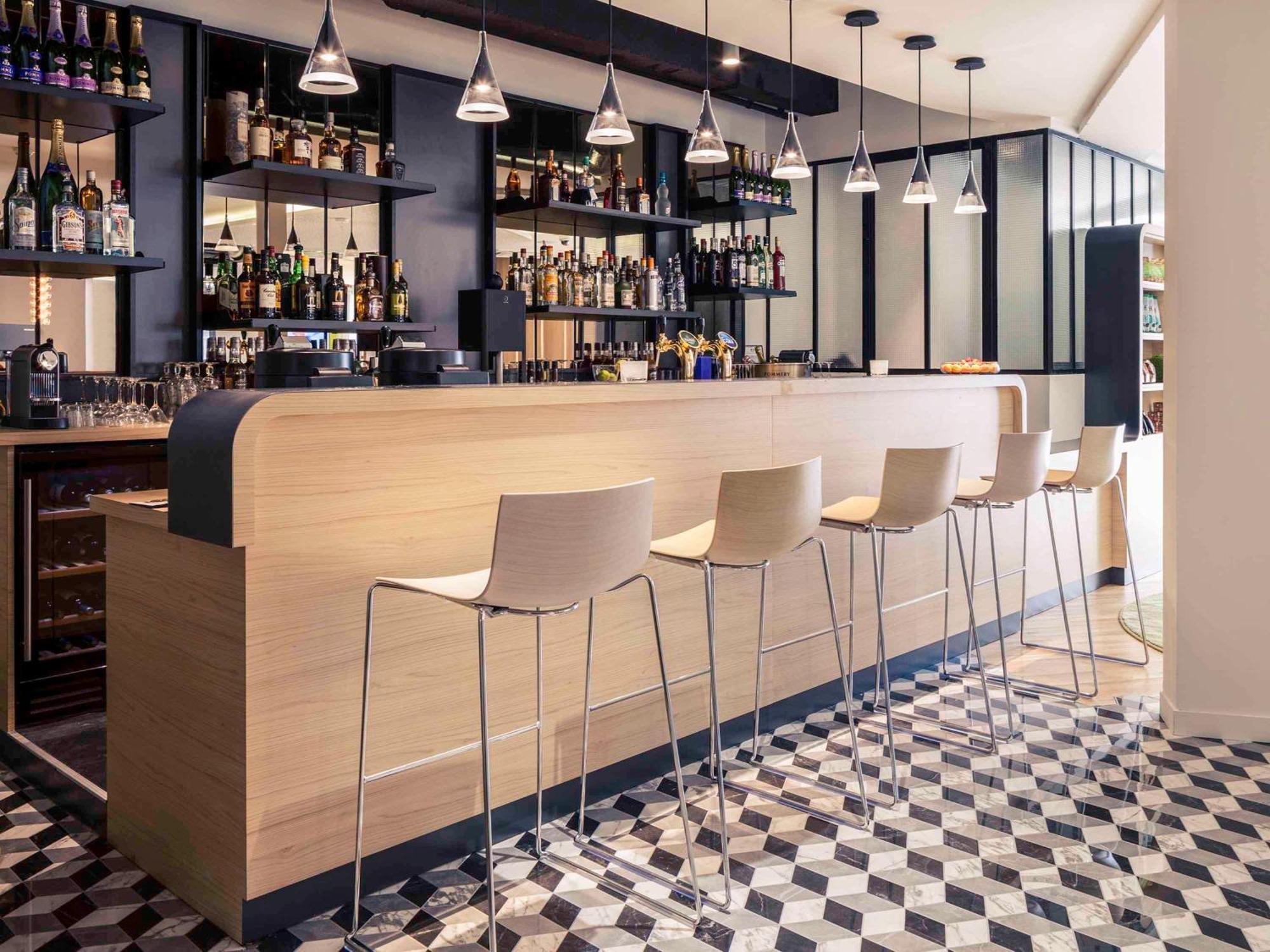 Mercure Nantes Centre Gare Exterior photo