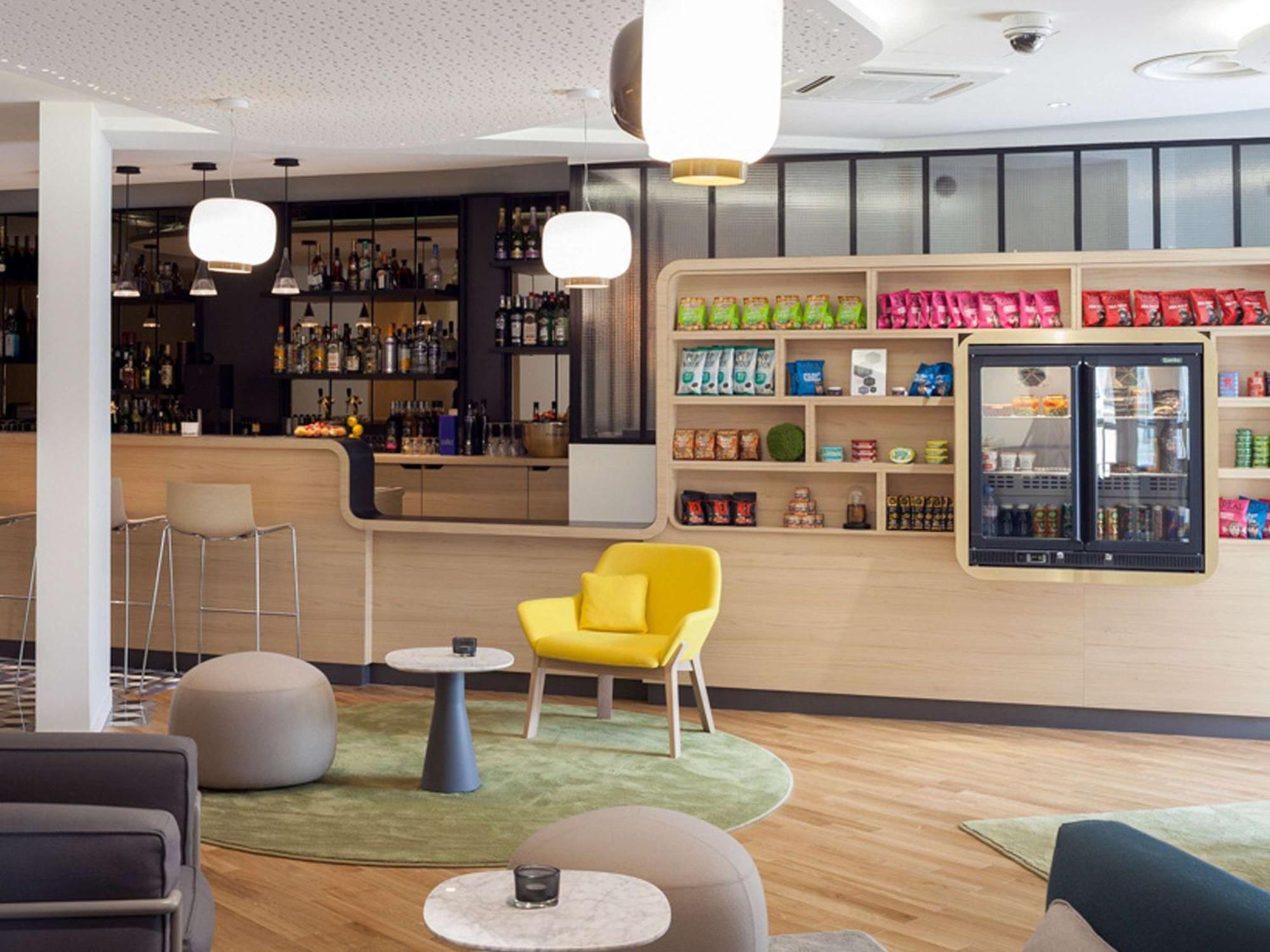 Mercure Nantes Centre Gare Exterior photo