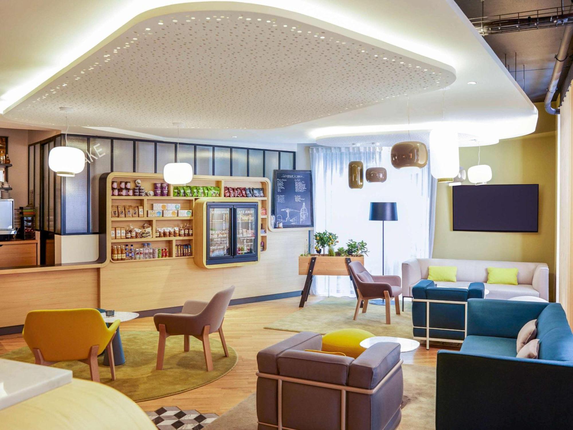 Mercure Nantes Centre Gare Exterior photo
