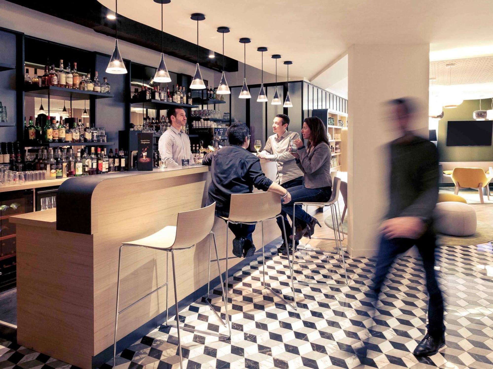 Mercure Nantes Centre Gare Exterior photo